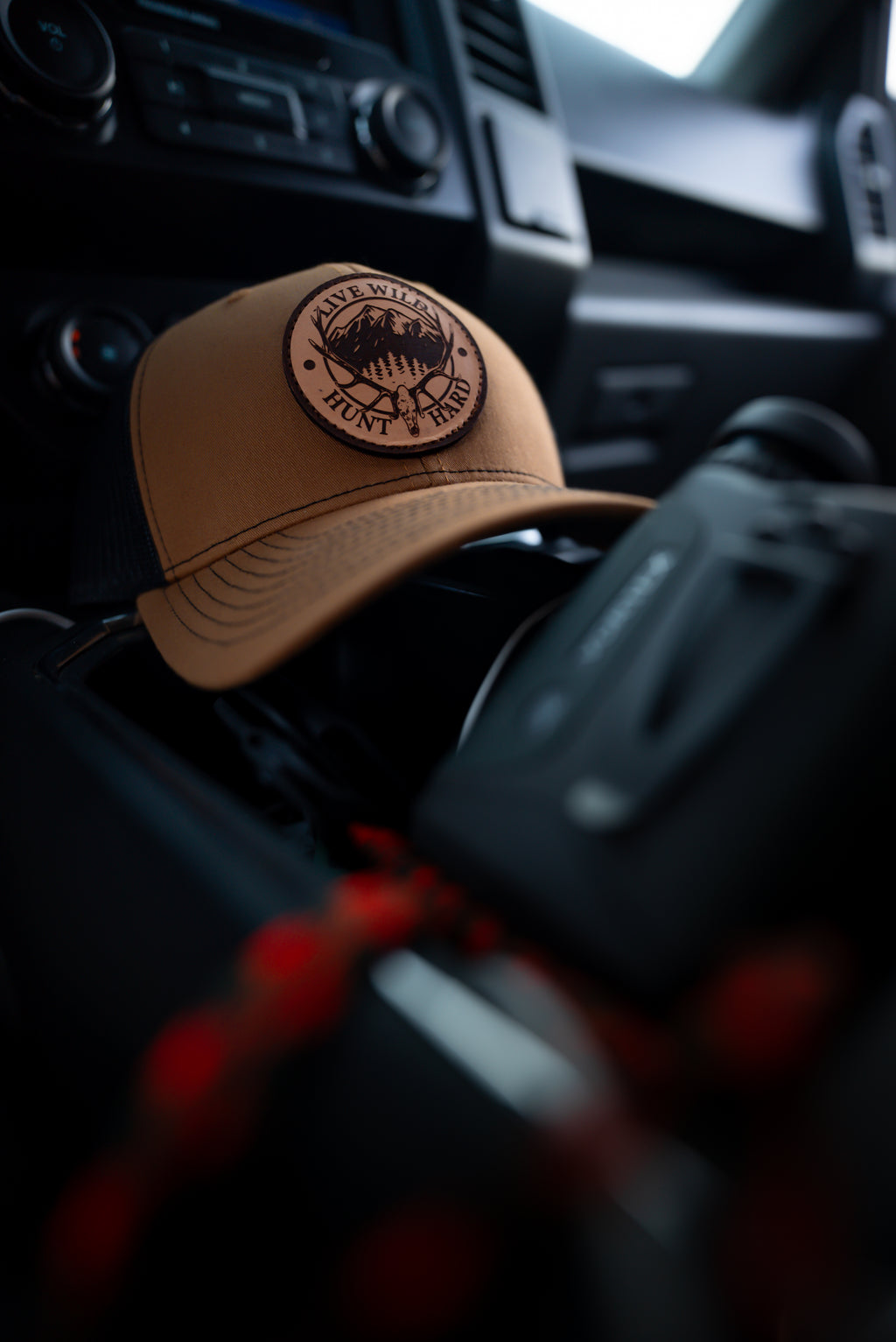 Live Wild Leather Crest Hat - Carmel & Black